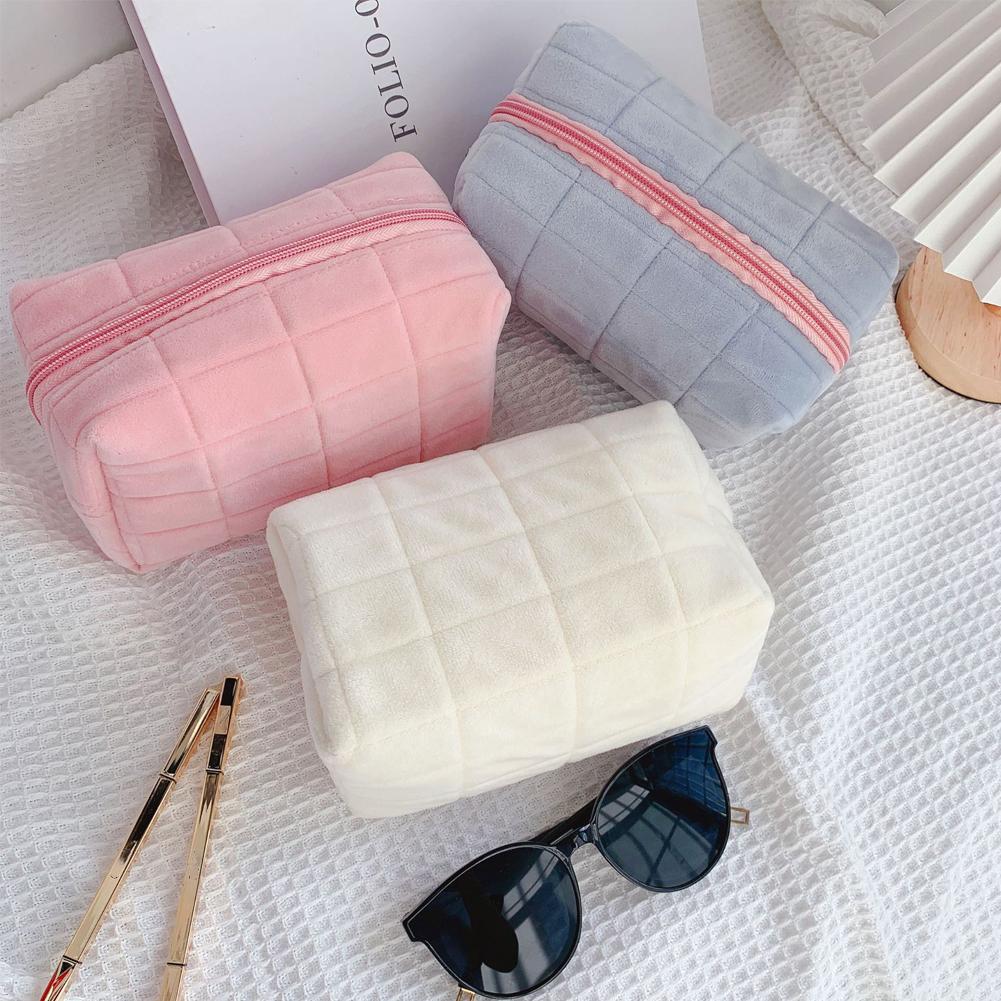 Cute Plush Makeup Bag For Wome - Beauty Makeup Women ulasan dan harga