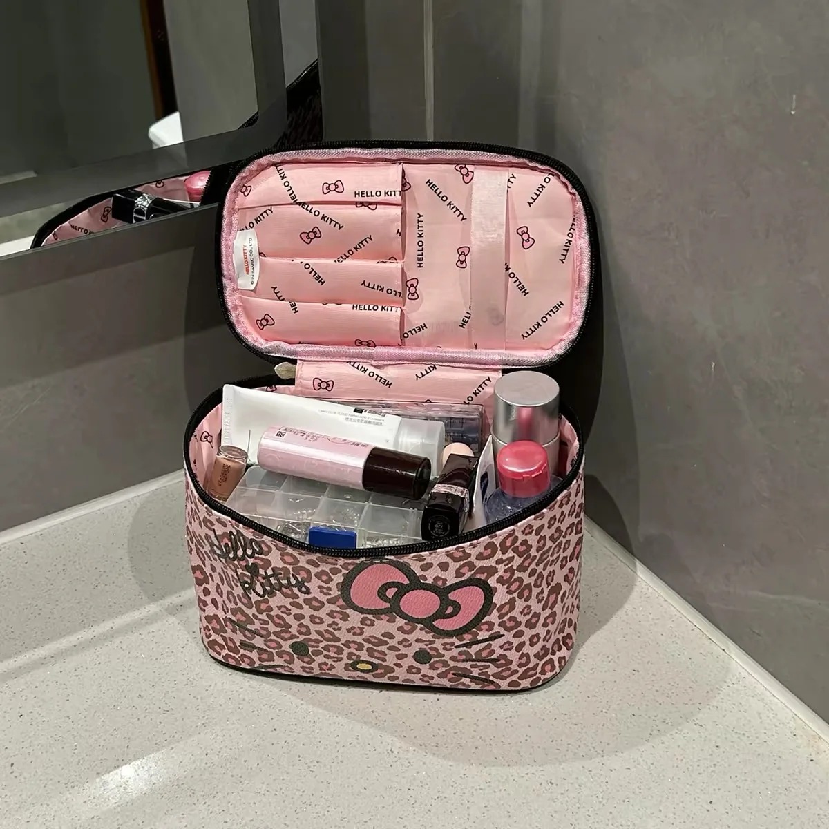 Sanrio Hello Kitty Women Leopa - Beauty No Makeup ulasan dan harga